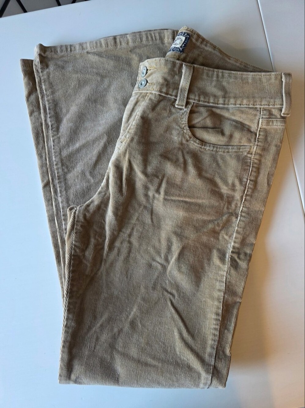 Levi's Women's Corduroy Bootcut Pants in Khaki ~ Size 10 Slender 526 - Picture 8 of 10